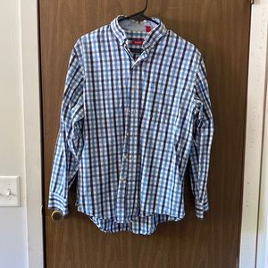 IZOD Men’s Medium Button Down